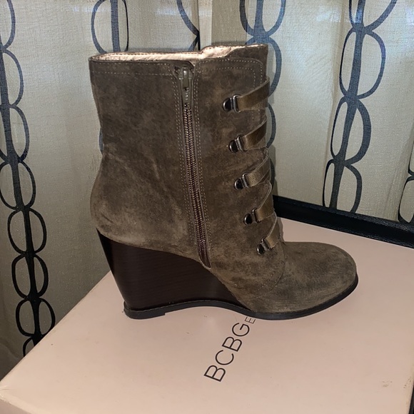 BCBGeneration Boots - Picture 5 of 6